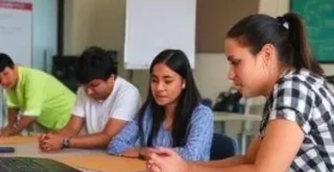 Seminário Conectando Famílias e Educadores