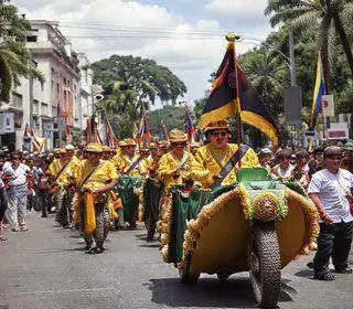 desfile cívico-militar