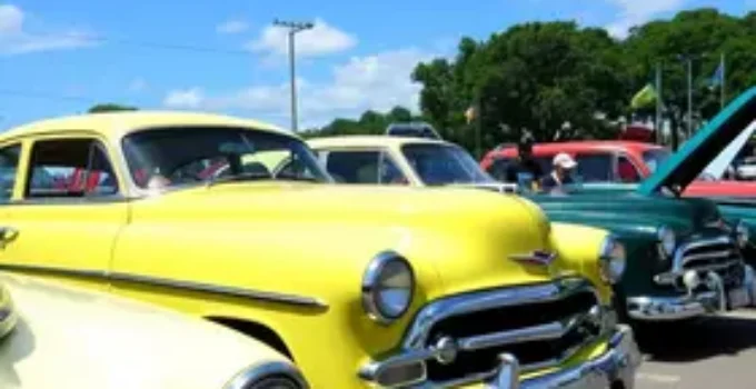 encontro de carros antigos em Goiânia