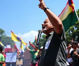 ato por Lula